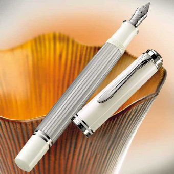 Pelikan Souverän M405 Silver-White fountain pen B - broad