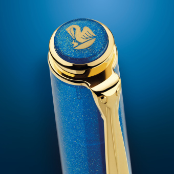 Pelikan Classic M200 Special Edition Golden Lapis fountain pen 