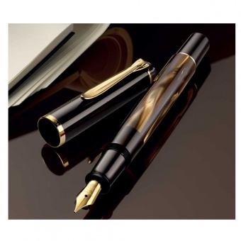 Pelikan Classic M200 Braun-Marmoriert Kolbenfüllhalter EF - Extrafein